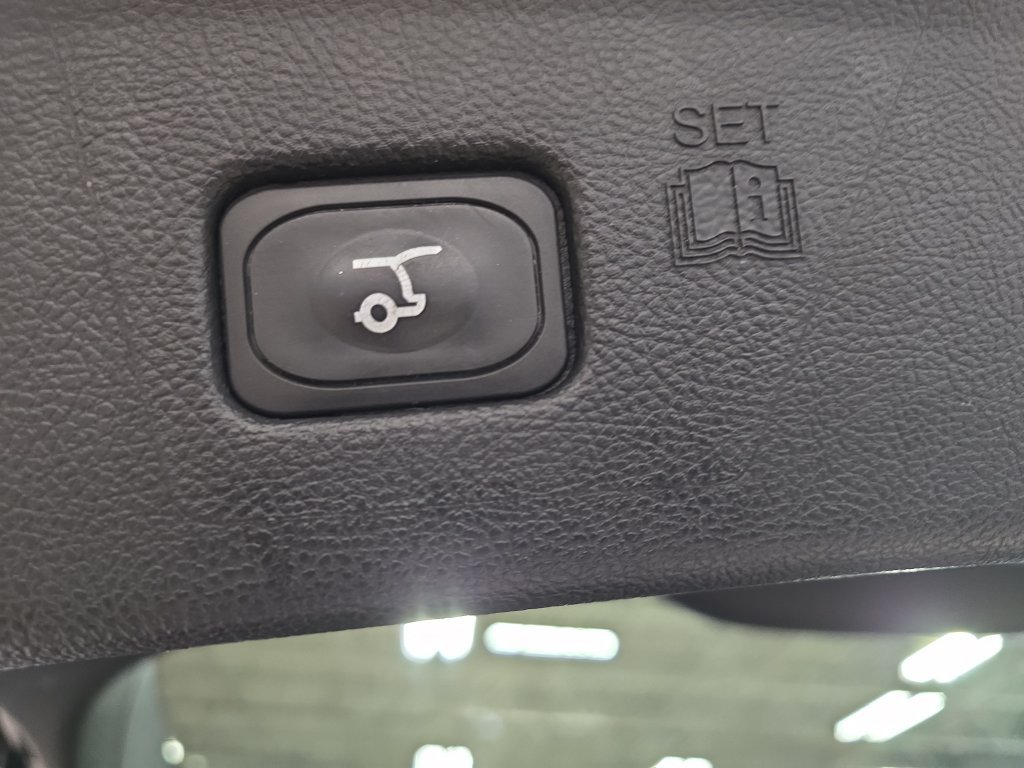 Used 2023 Ford Edge SEL w/ Convenience Package AWD/4WD image 15