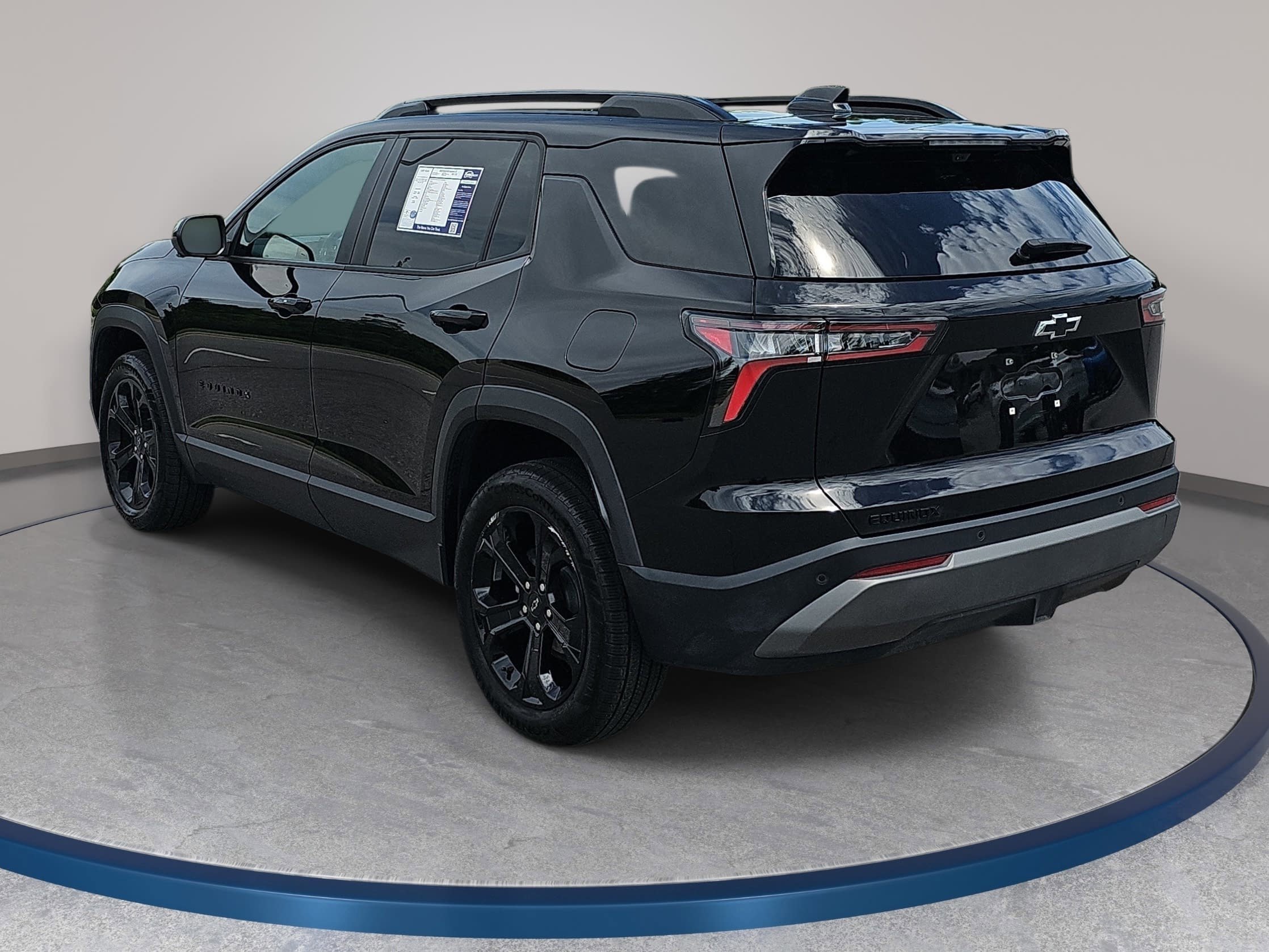 Used 2025 Chevrolet Equinox LT w/ Safety and Technology Package FWD image 7