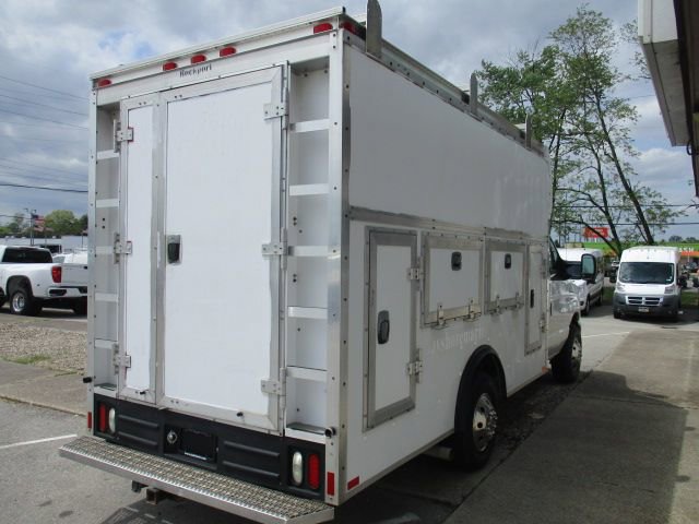 Used 2011 Ford E-350 and Econoline 350 Super Duty w/ PWR Locks & Windows Group RWD image 5