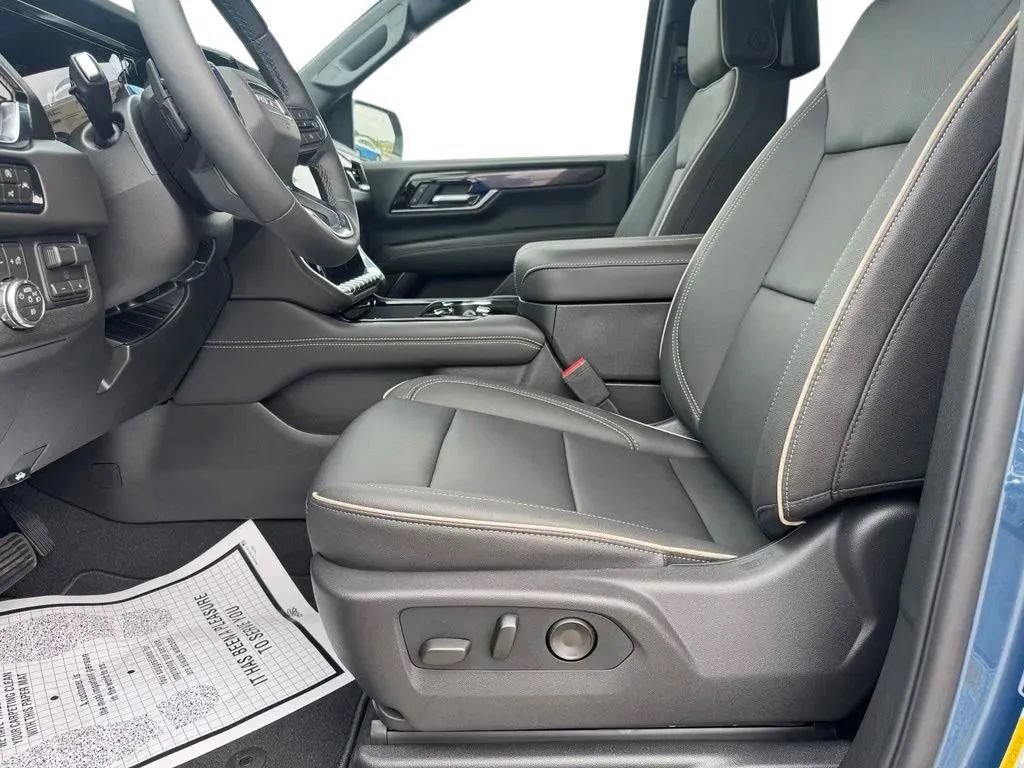 New 2026 GMC Yukon Elevation w/ Elevation Premium Package AWD/4WD image 9