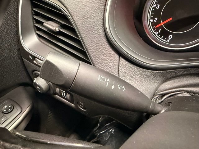 Used 2020 Jeep Cherokee Trailhawk w/ Comfort & Convenience Group AWD/4WD image 29