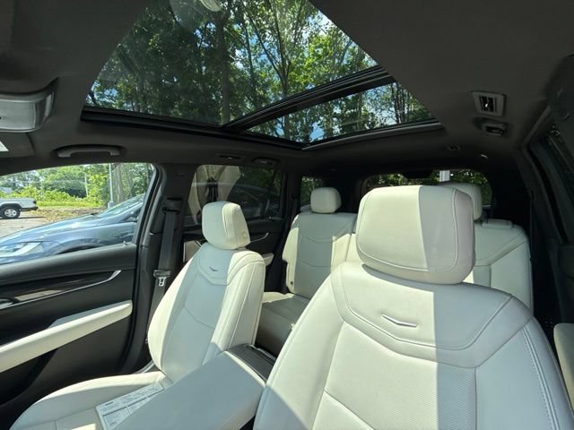 Certified 2024 Cadillac XT6 Sport w/ Technology Package AWD/4WD image 18