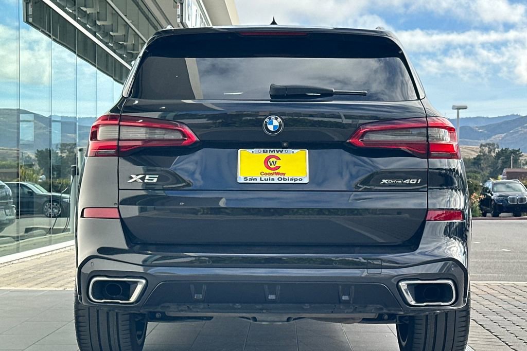Used 2019 BMW X5 xDrive40i w/ M Sport Package image 4