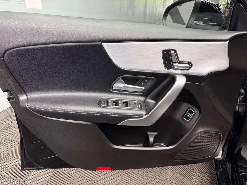 Used 2019 Mercedes-Benz A 220 image 38