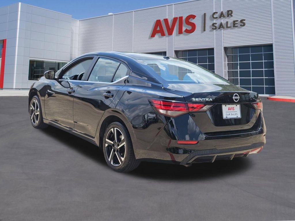 Used 2025 Nissan Sentra SV FWD image 3