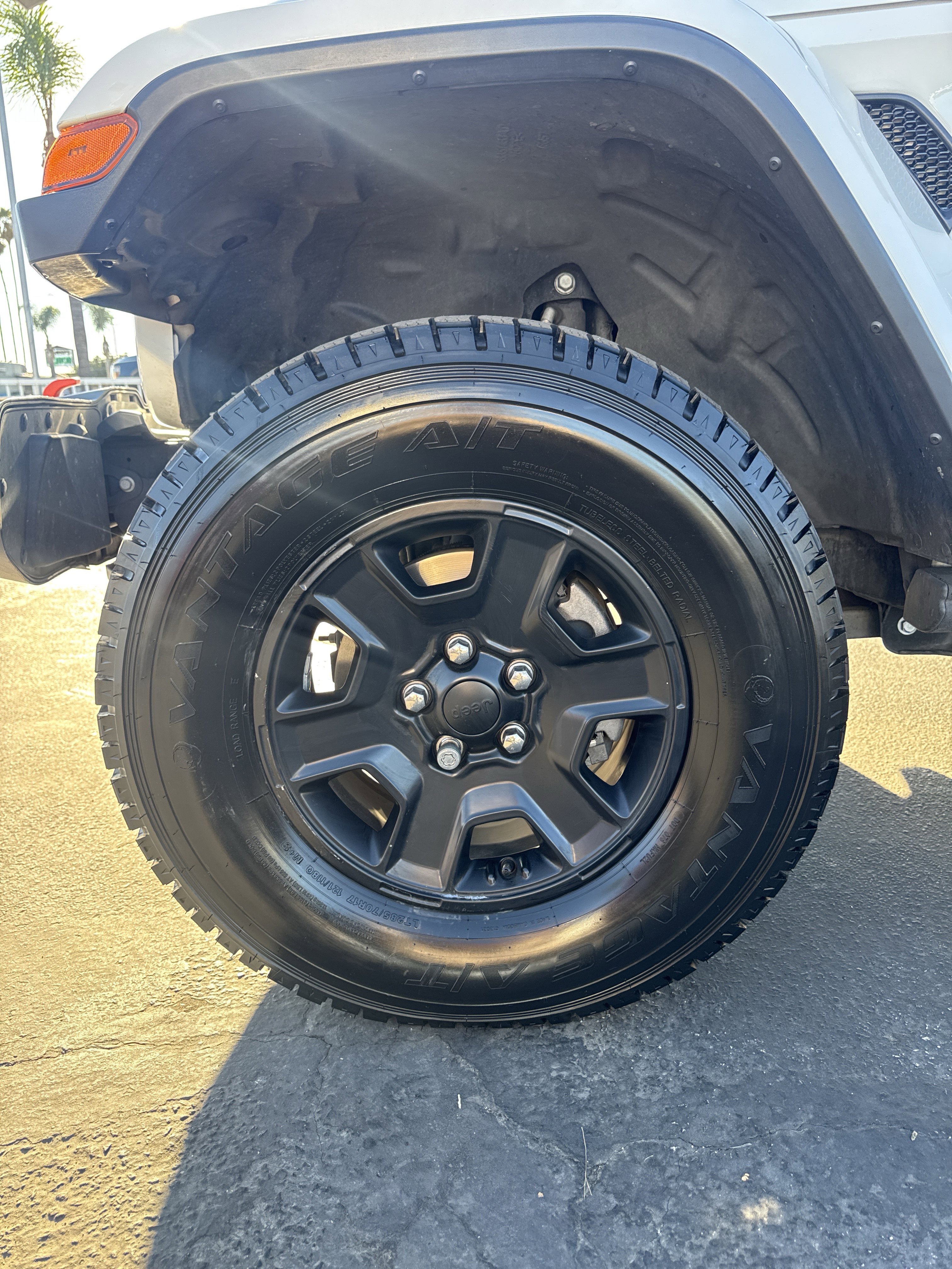 Used 2022 Jeep Gladiator Mojave w/ LED Lighting Group image 12