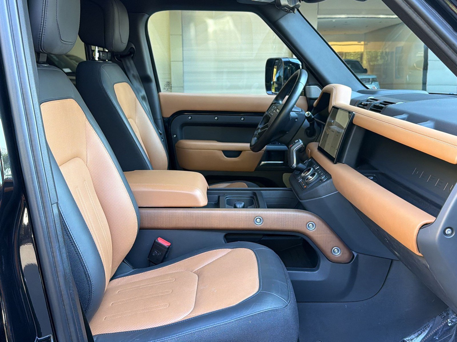 Used 2023 Land Rover Defender 130 X AWD/4WD image 25