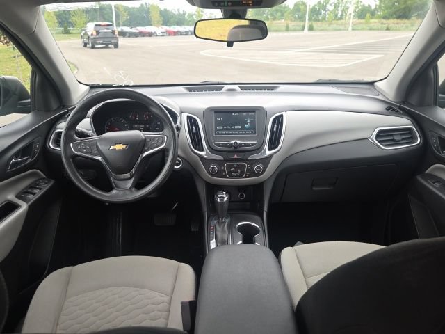 Used 2018 Chevrolet Equinox LS FWD image 18
