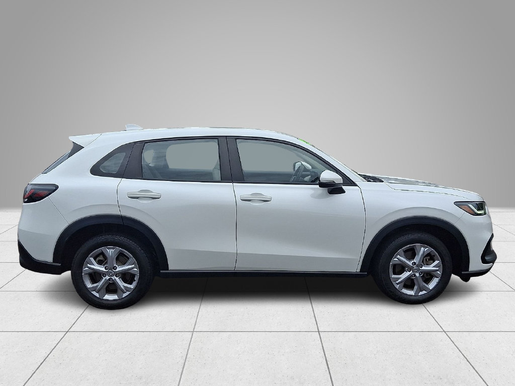 Used 2023 Honda HR-V LX image 8