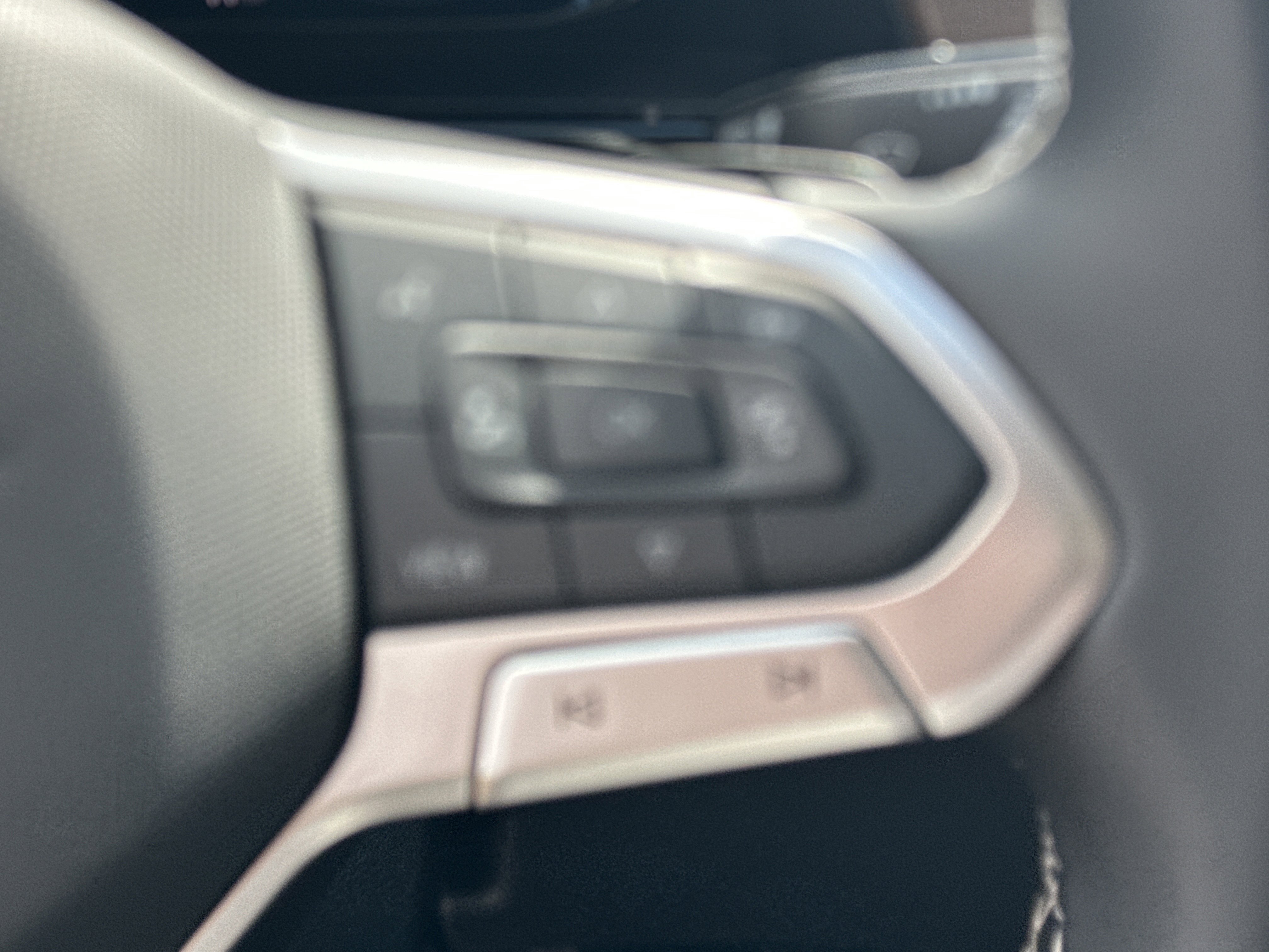 New 2026 Volkswagen Atlas SE image 19