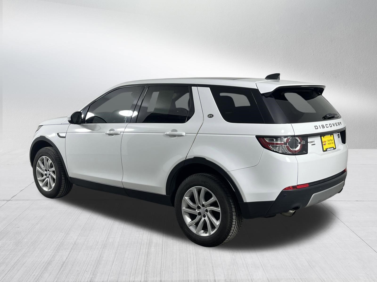 Used 2019 Land Rover Discovery Sport HSE image 5