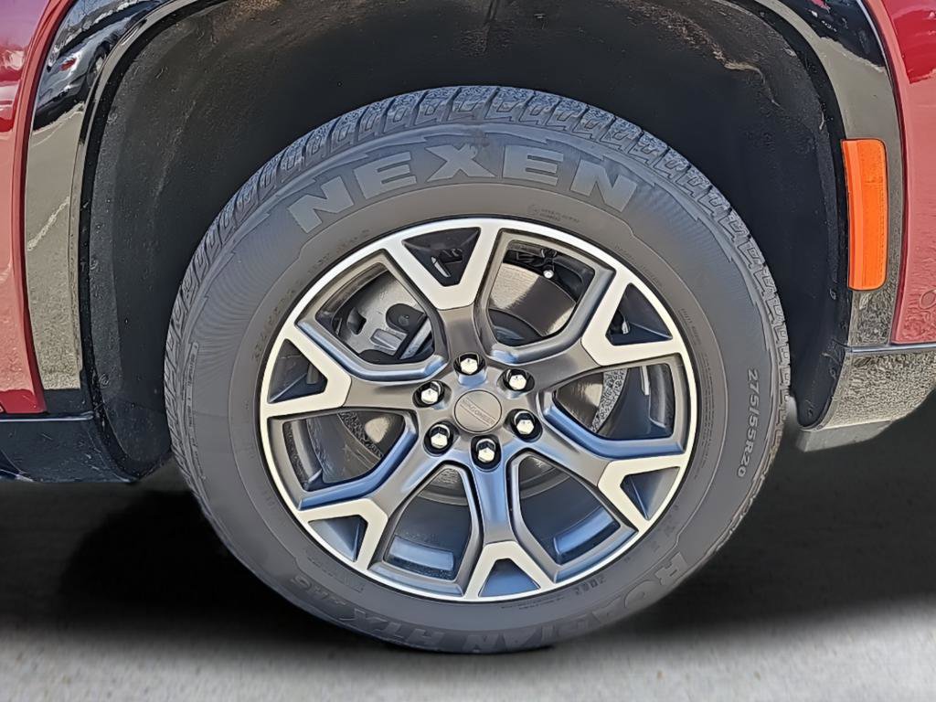 Used 2024 Jeep Wagoneer Series III AWD/4WD image 13