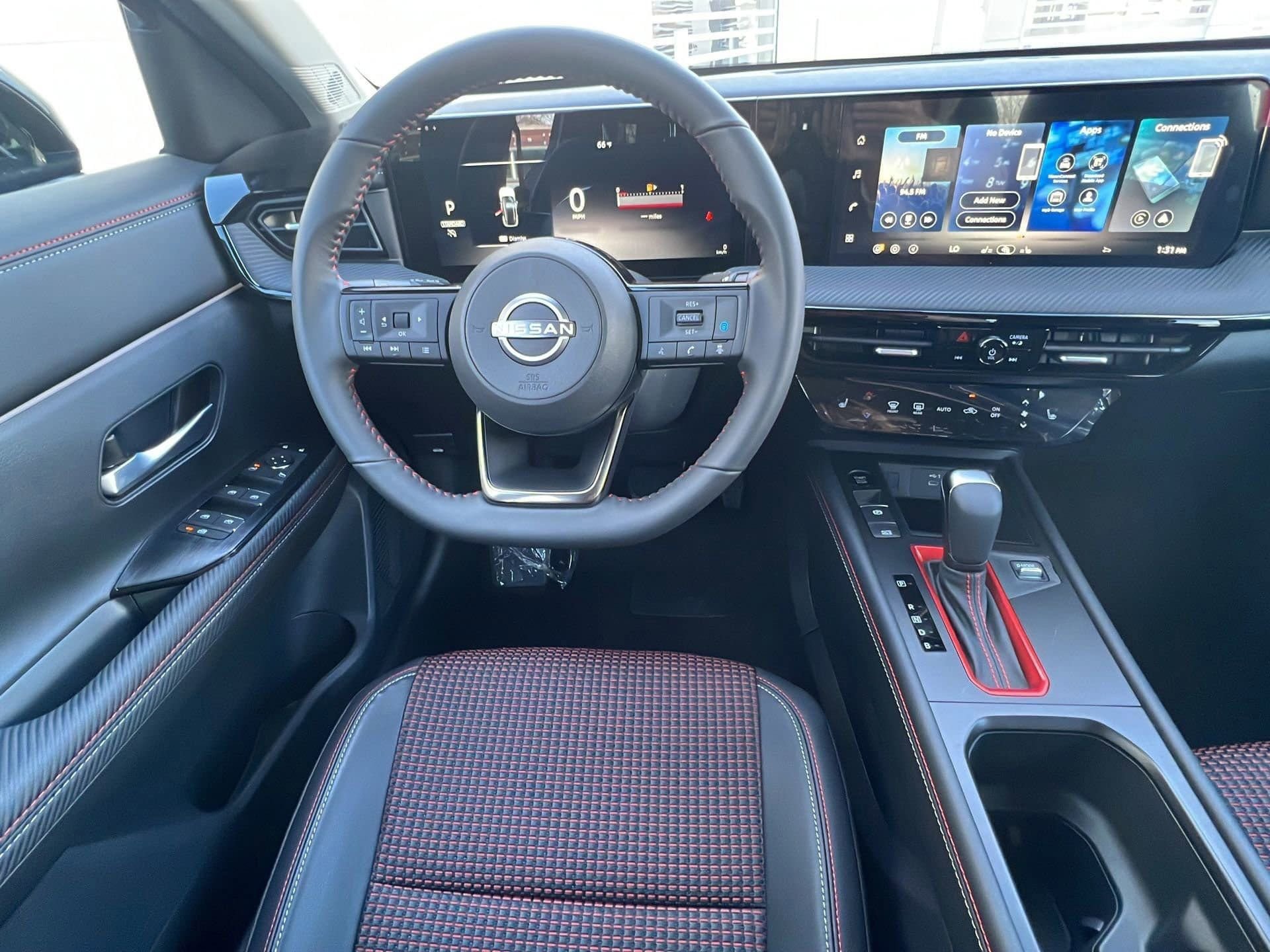 New 2026 Nissan Kicks SR w/ Cold Weather Package FWD image 12