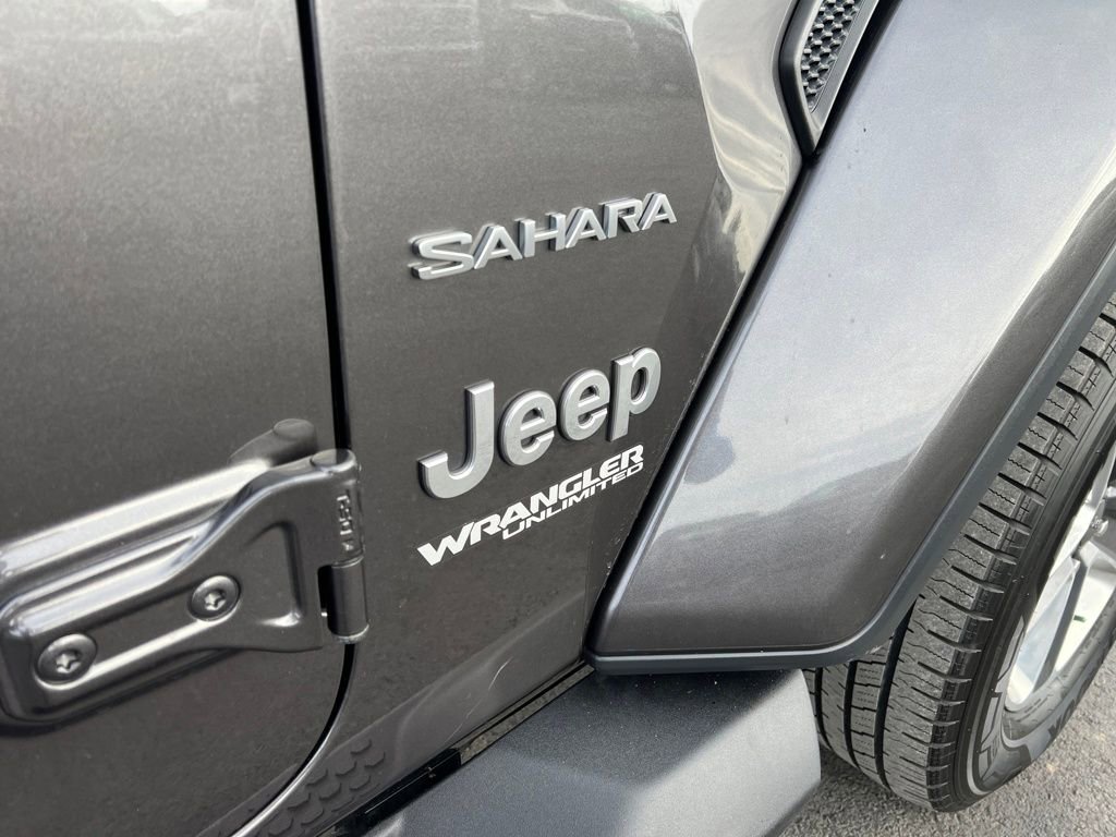 Used 2018 Jeep Wrangler Unlimited Sahara image 34
