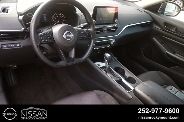 Certified 2025 Nissan Altima 2.5 S FWD image 12