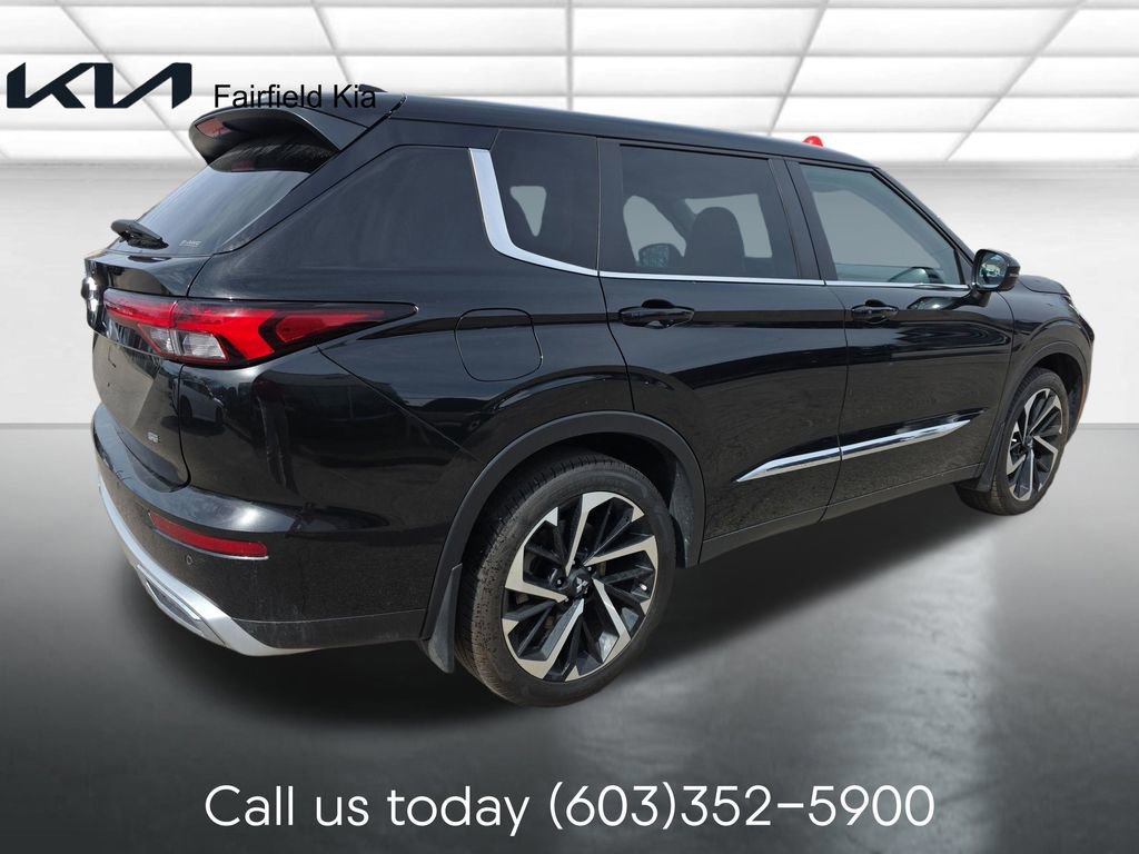 Used 2022 Mitsubishi Outlander SE AWD/4WD image 5