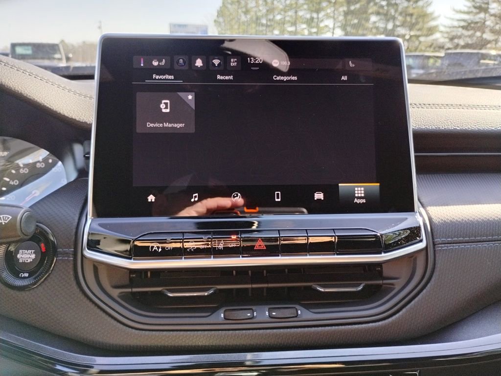 New 2026 Jeep Compass Latitude image 30