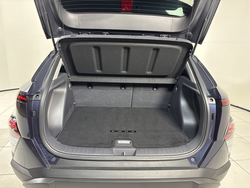 Certified 2025 Hyundai Kona SEL FWD image 27
