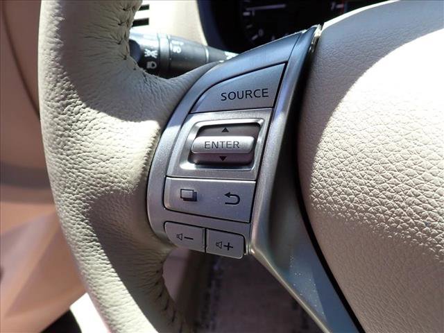 Used 2013 Nissan Altima 2.5 SL w/ Technology Pkg FWD image 16