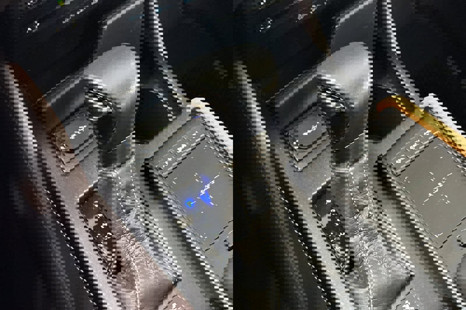 Used 2019 Lexus ES 300h w/ Premium Package image 25