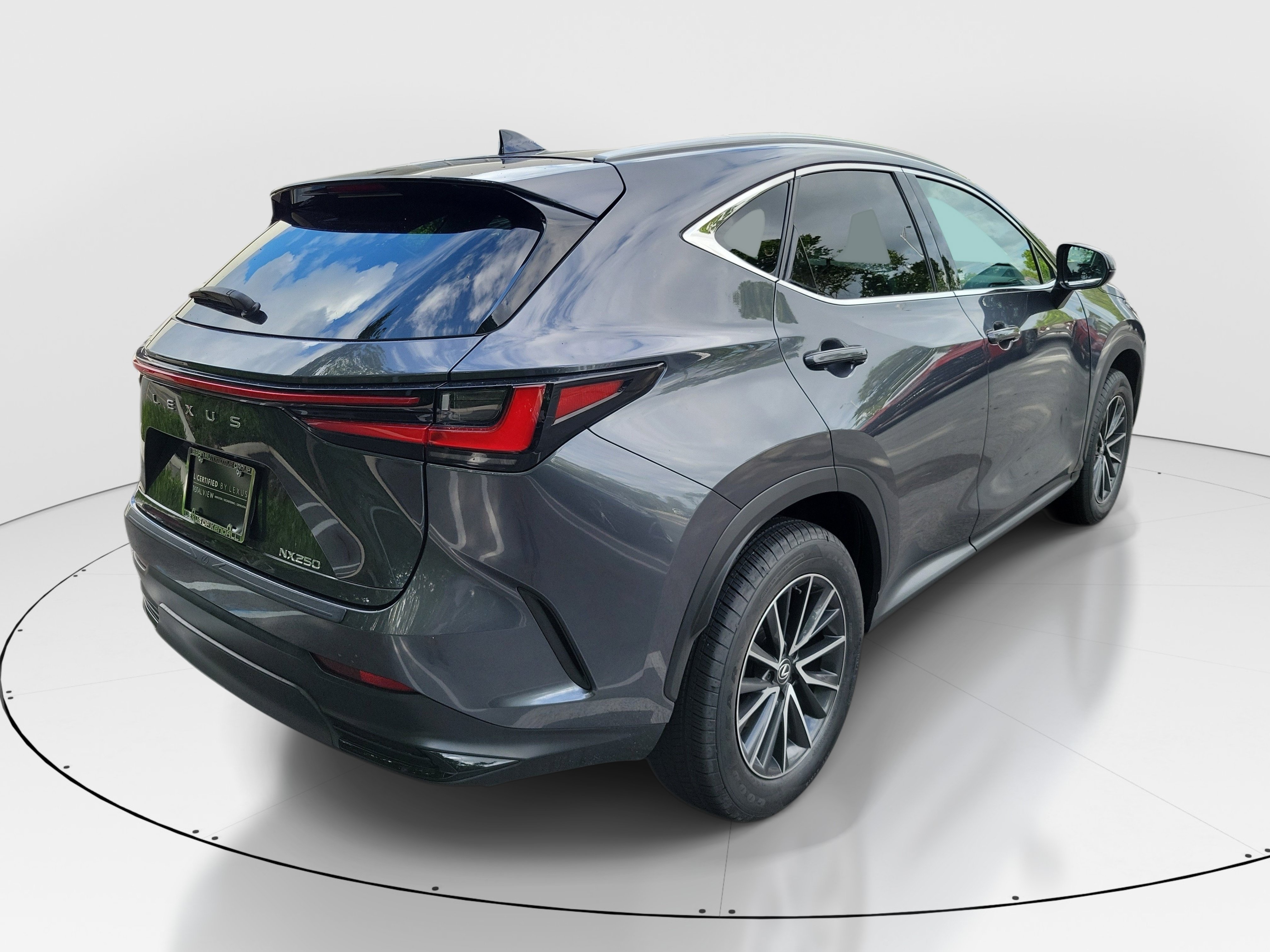 Used 2024 Lexus NX 250 FWD w/ Towing Package (2000 Lbs) image 6