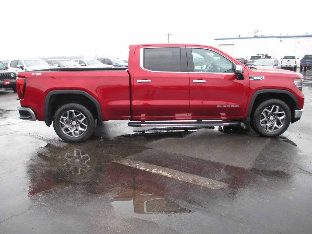 Used 2024 GMC Sierra 1500 SLT image 5