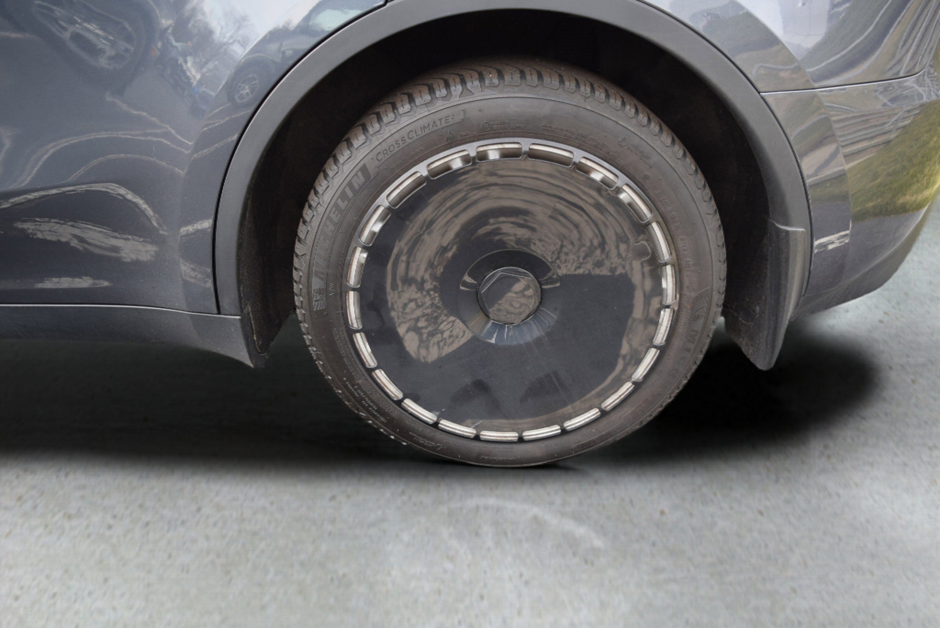 Used 2023 Tesla Model Y Long Range image 6