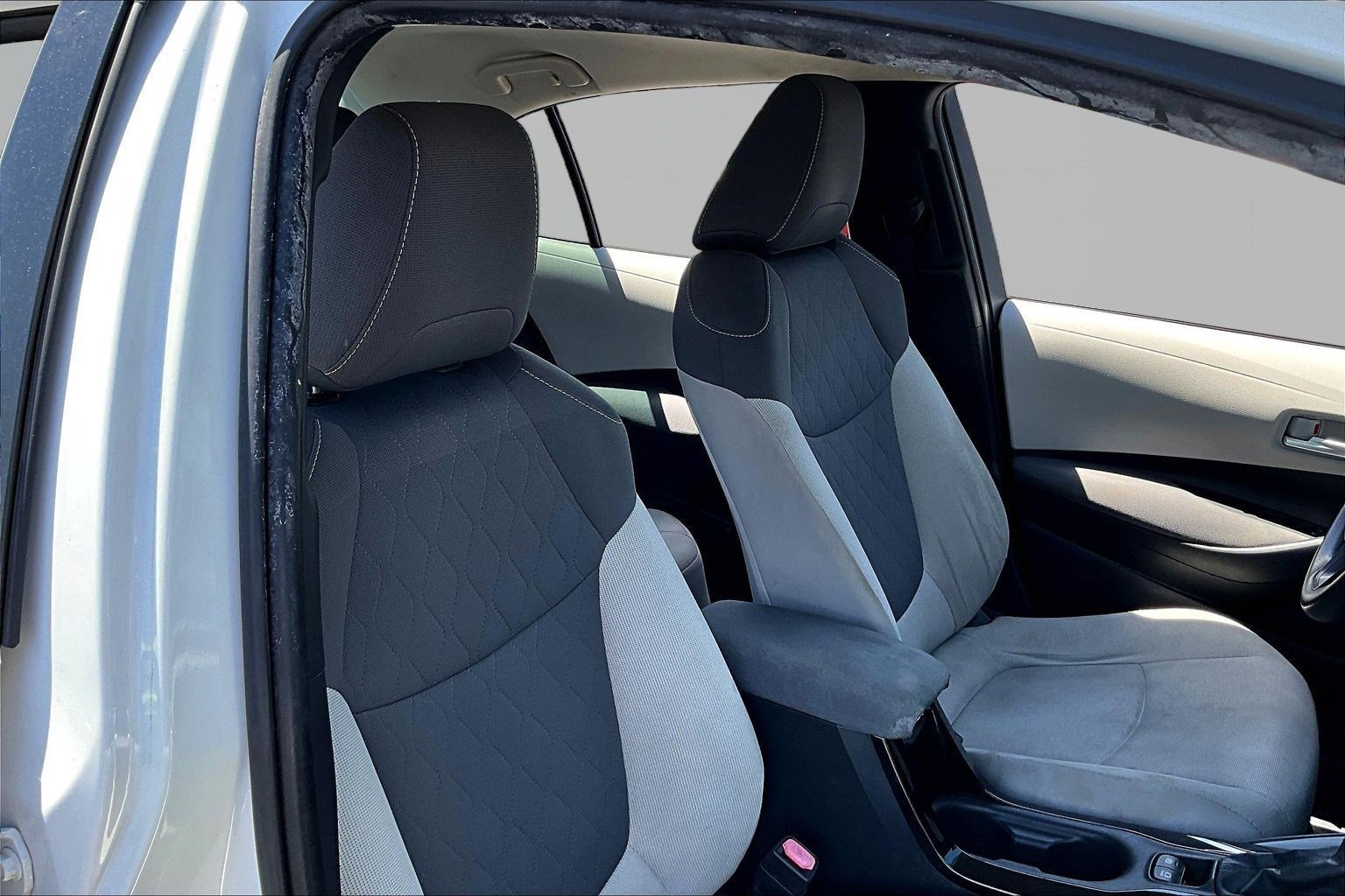 Used 2020 Toyota Corolla LE FWD image 26