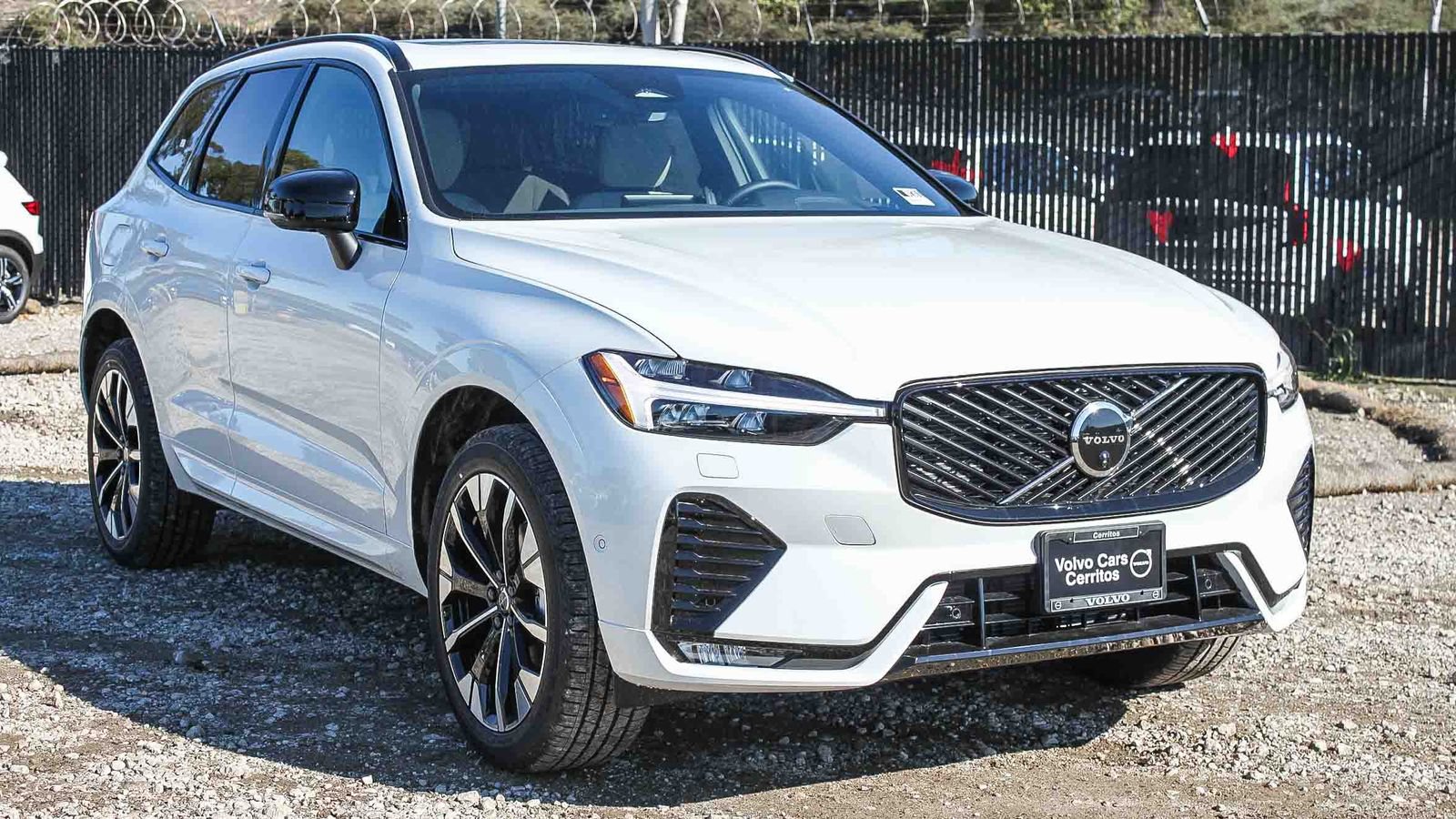 New 2026 Volvo XC60 B5 Plus w/ Protection Package Premier AWD/4WD image 3