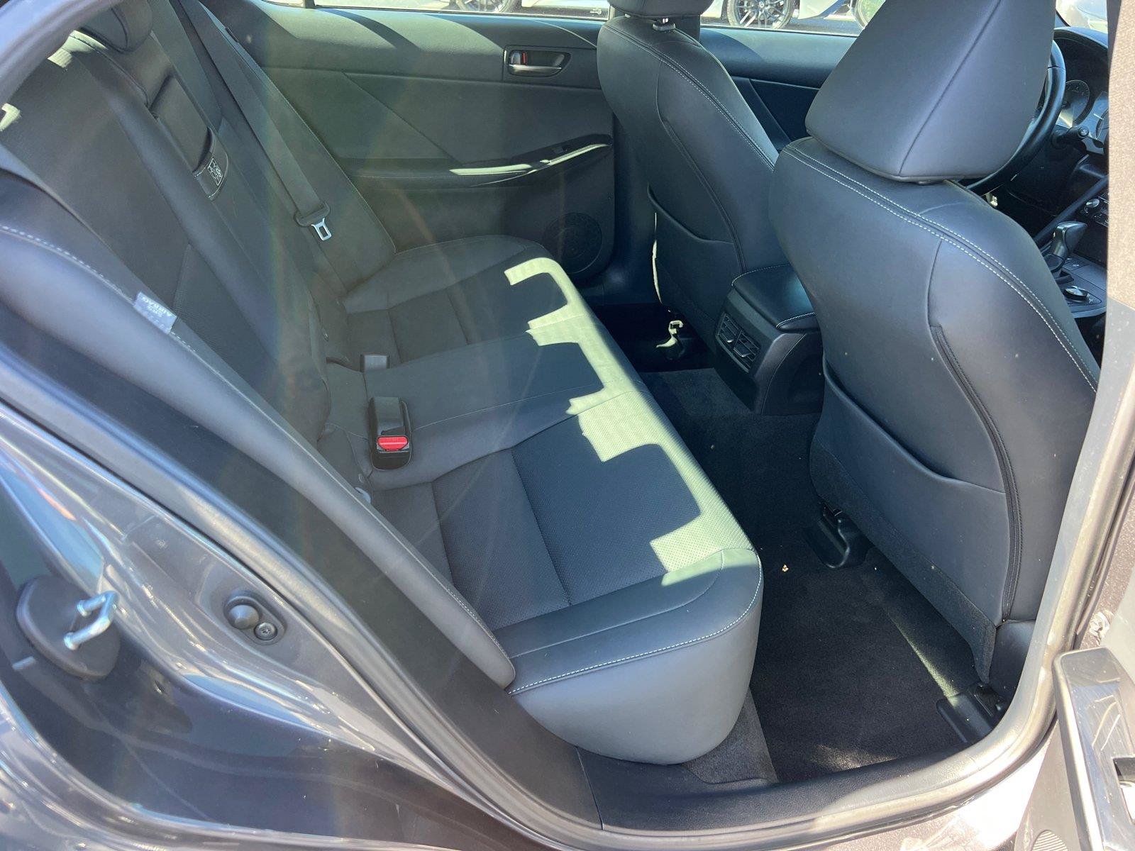 Used 2023 Lexus IS 300 w/ Comfort Package RWD image 15