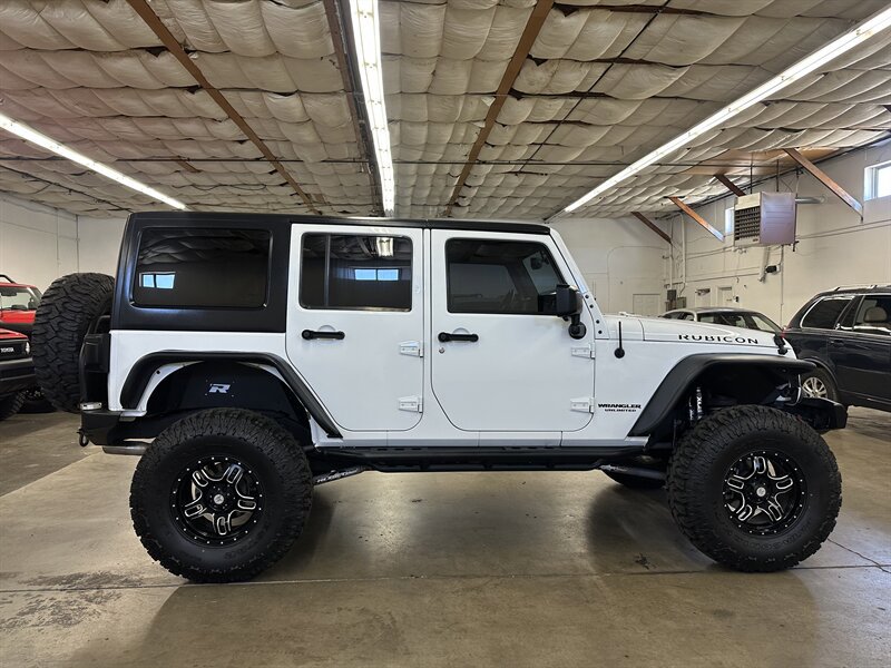 Used 2015 Jeep Wrangler Unlimited Rubicon w/ Connectivity Group image 2