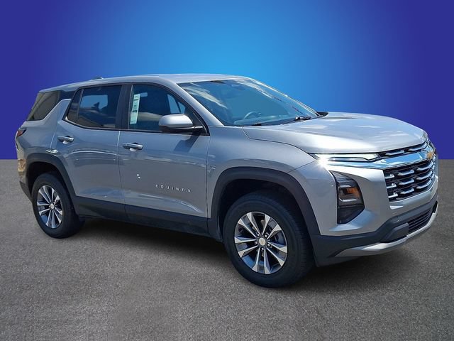 Used 2026 Chevrolet Equinox LT FWD image 3