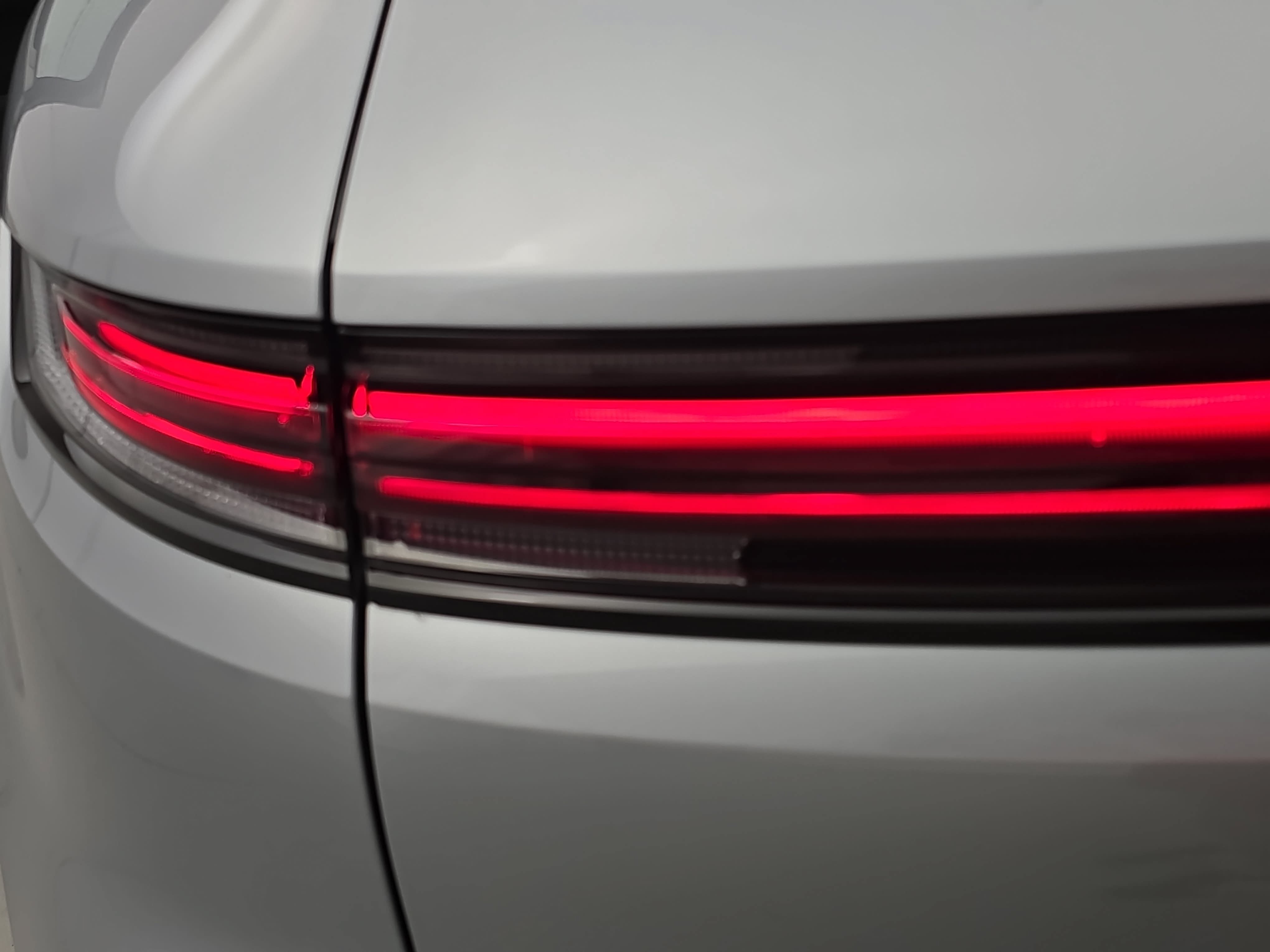 Certified 2026 Porsche Cayenne E-Hybrid AWD/4WD image 37