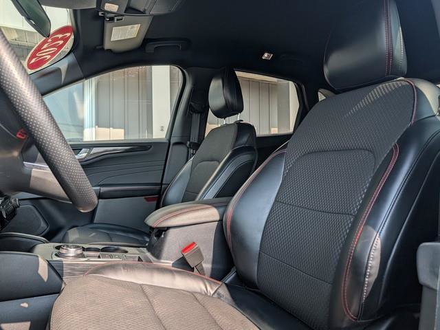Used 2023 Ford Escape ST-Line Select w/ Tech Pack #2 AWD/4WD image 10