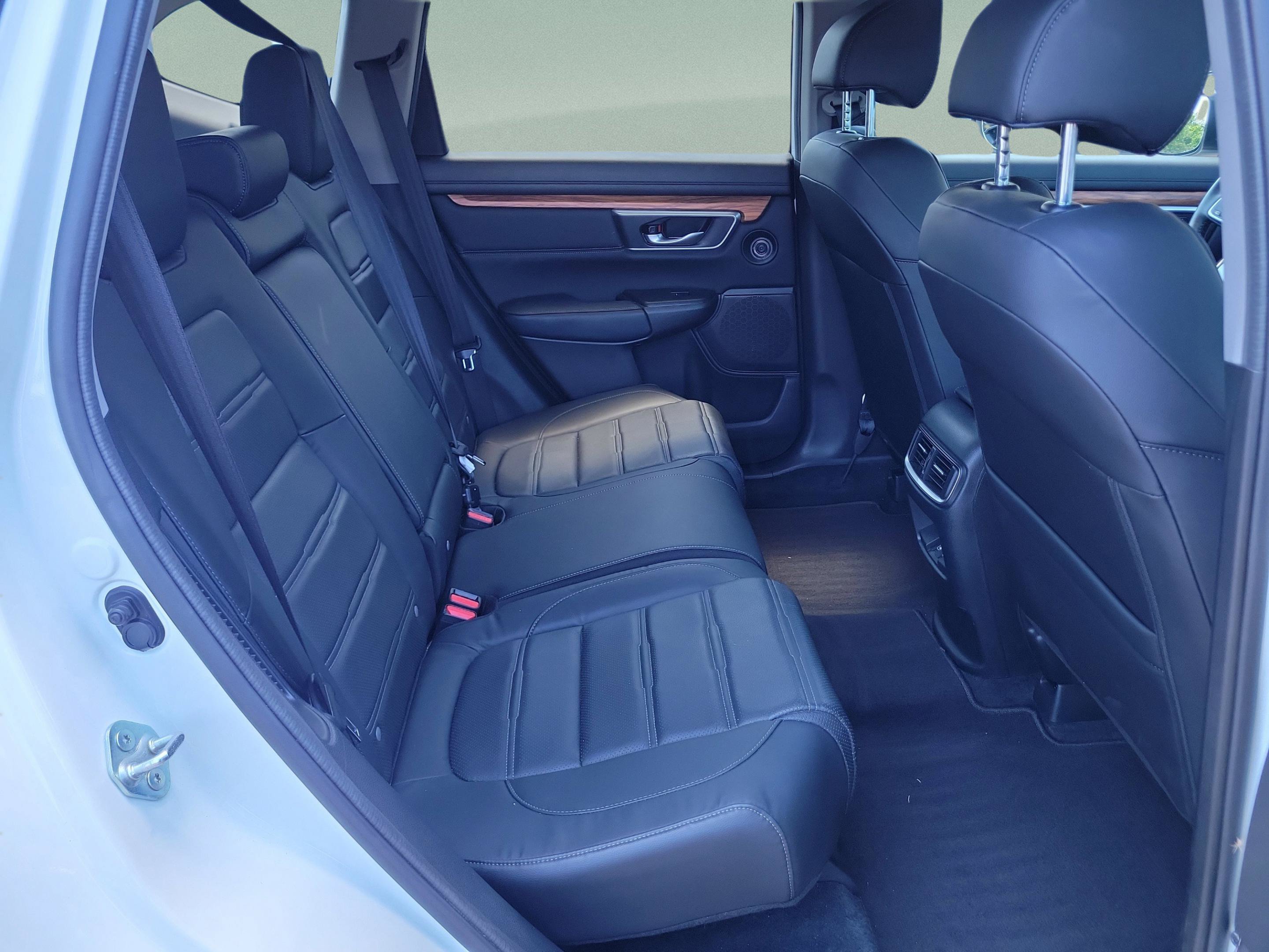Used 2021 Honda CR-V Touring image 10