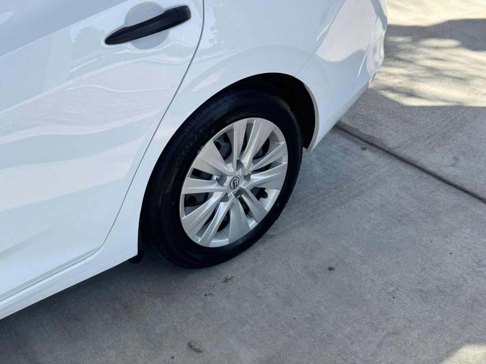 Used 2025 Nissan Sentra S FWD image 28
