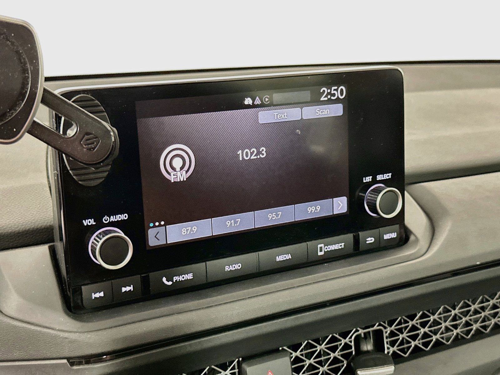 Used 2023 Honda Accord EX image 13