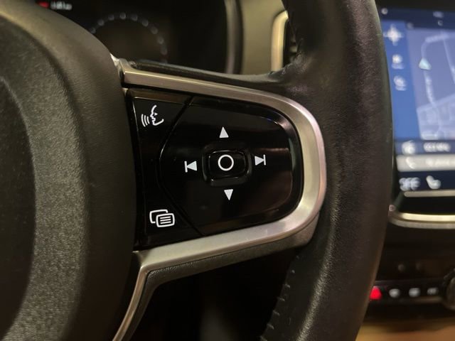 Used 2018 Volvo XC90 T6 Momentum w/ Momentum Plus Package image 38
