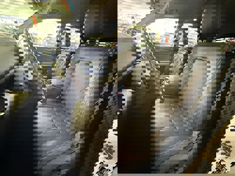 Used 2025 VinFast VF 8 Eco image 6