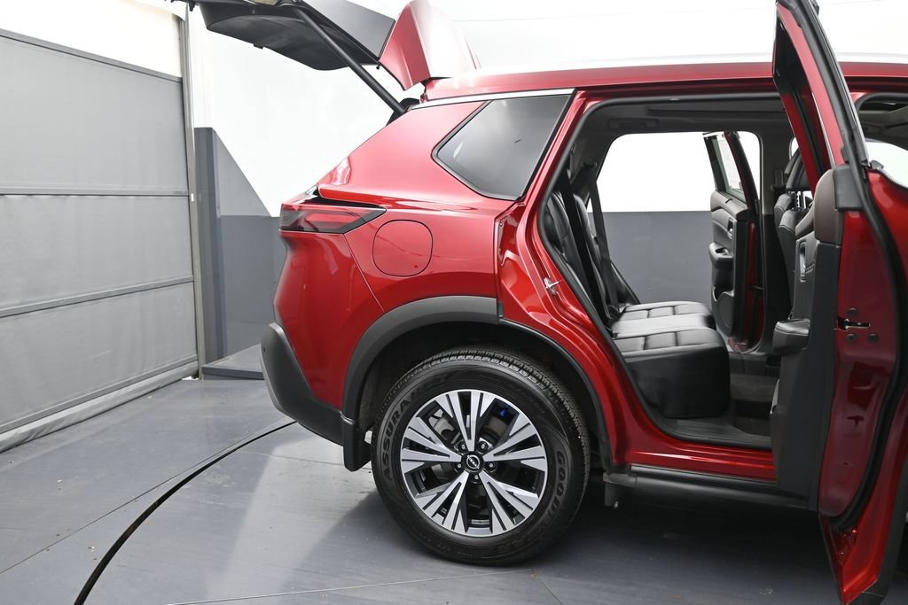Used 2023 Nissan Rogue SV w/ SV Premium B Package AWD/4WD image 10