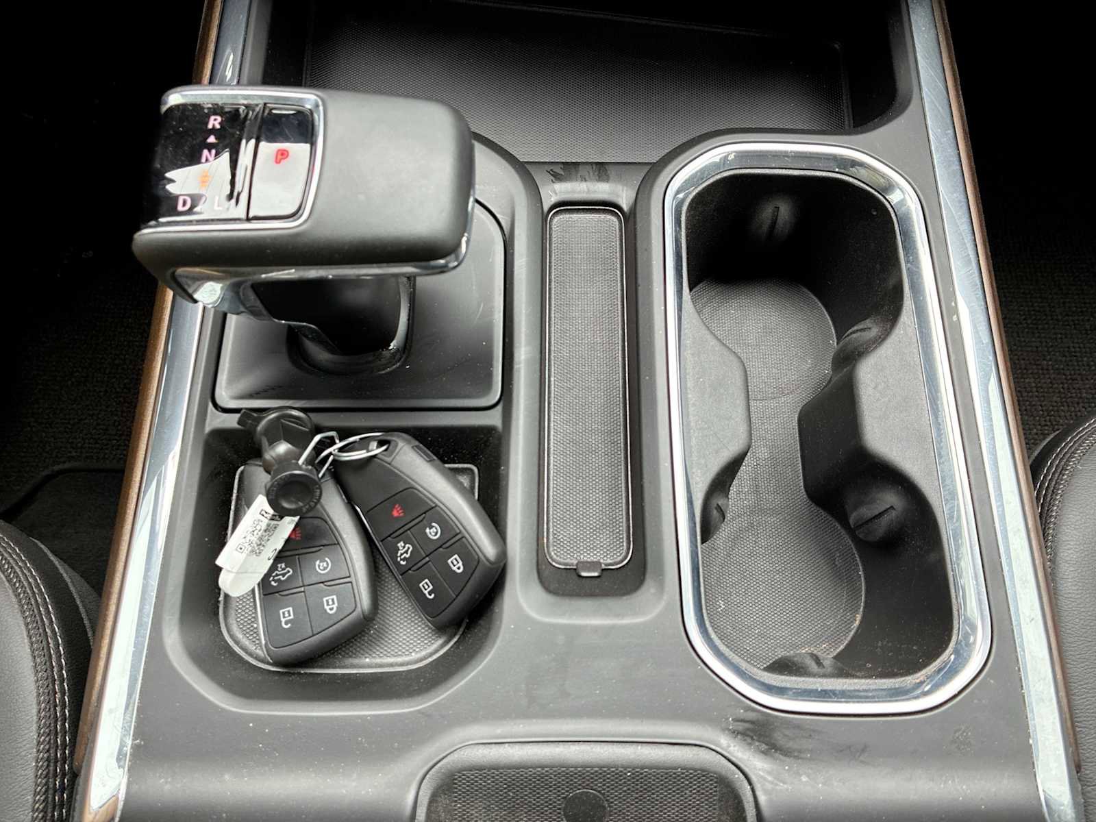 Certified 2024 Chevrolet Silverado 1500 High Country w/ Technology Package image 16