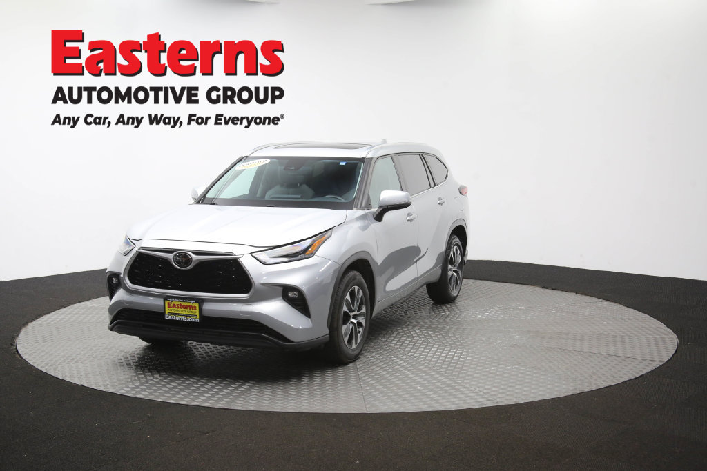 Used 2021 Toyota Highlander XLE FWD image 61