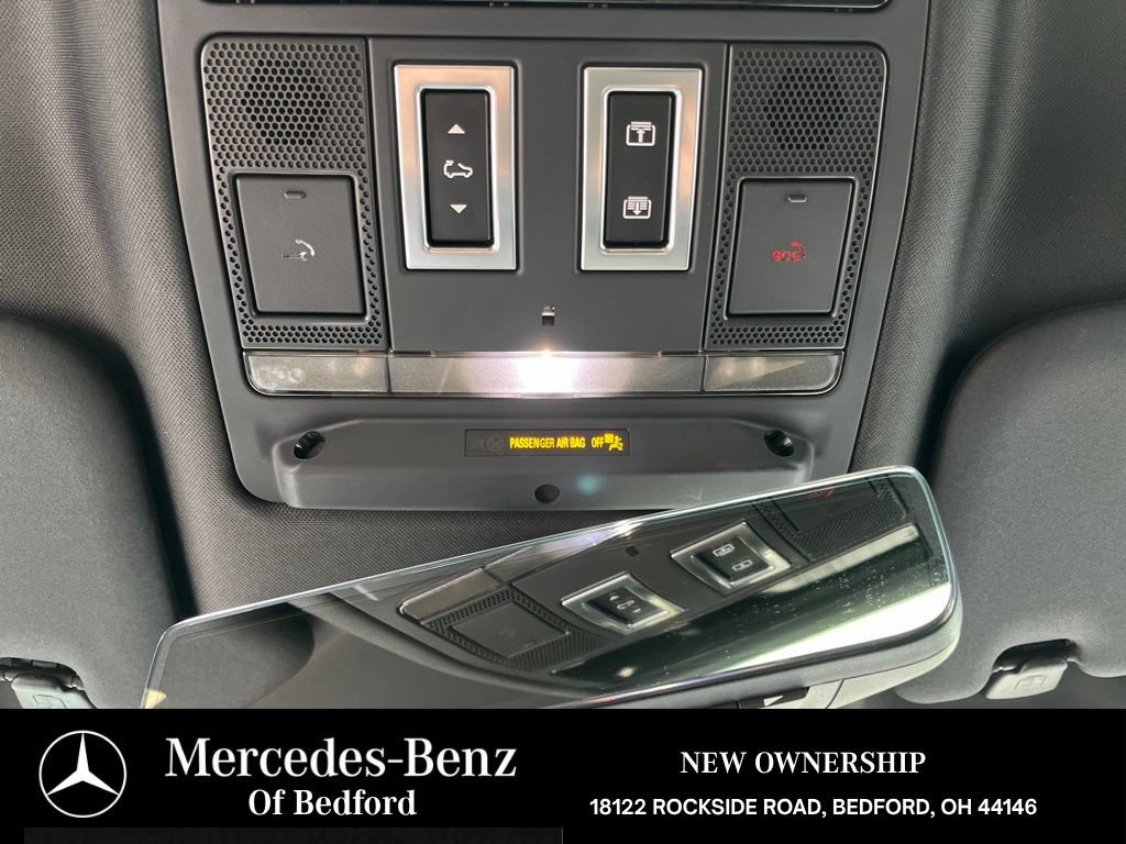 Used 2023 Land Rover Defender 110 V8 AWD/4WD image 29