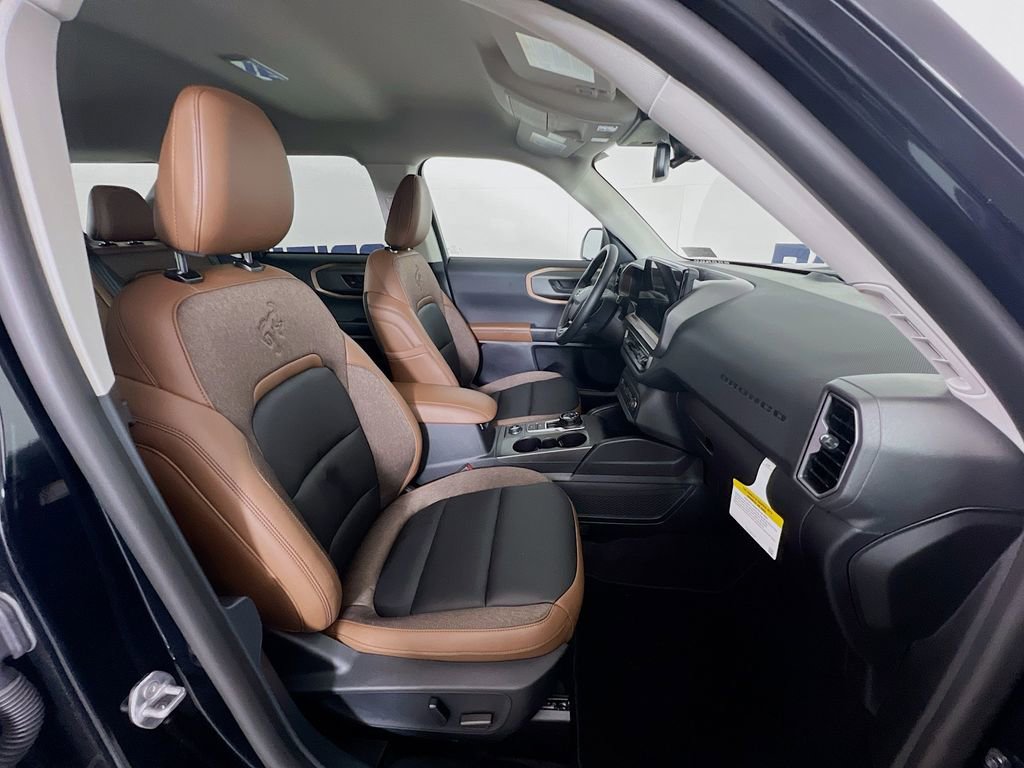 Used 2025 Ford Bronco Sport Outer Banks image 32