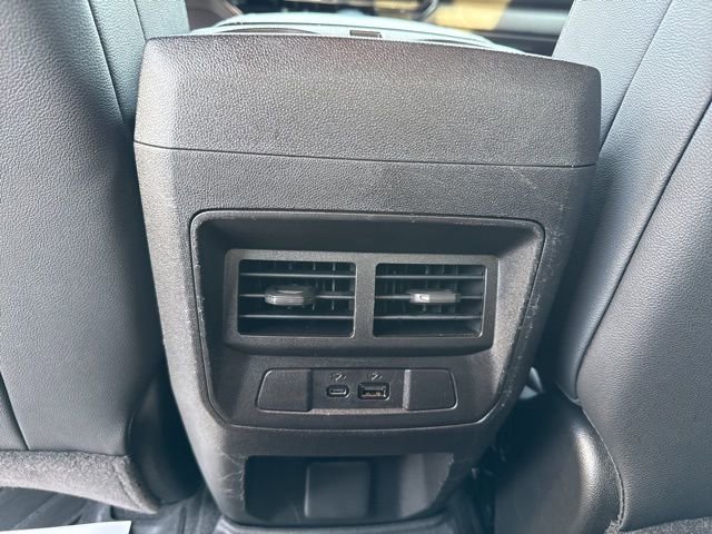 Used 2024 GMC Canyon Elevation w/ Elevation Premium Package image 28