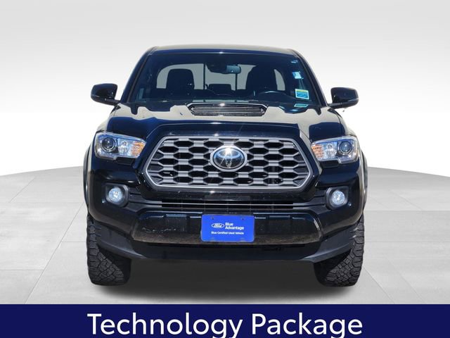 Used 2022 Toyota Tacoma TRD Sport w/ Technology Package AWD/4WD image 3