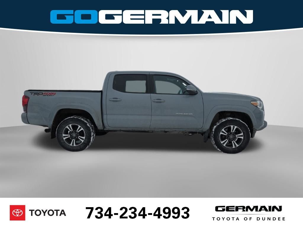 Used 2019 Toyota Tacoma TRD Sport image 7