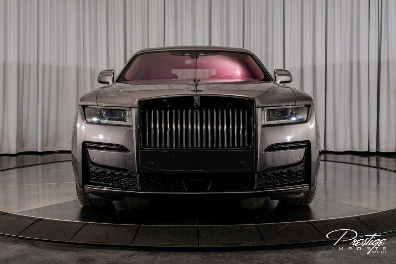 Used 2022 Rolls-Royce Ghost Black Badge image 3
