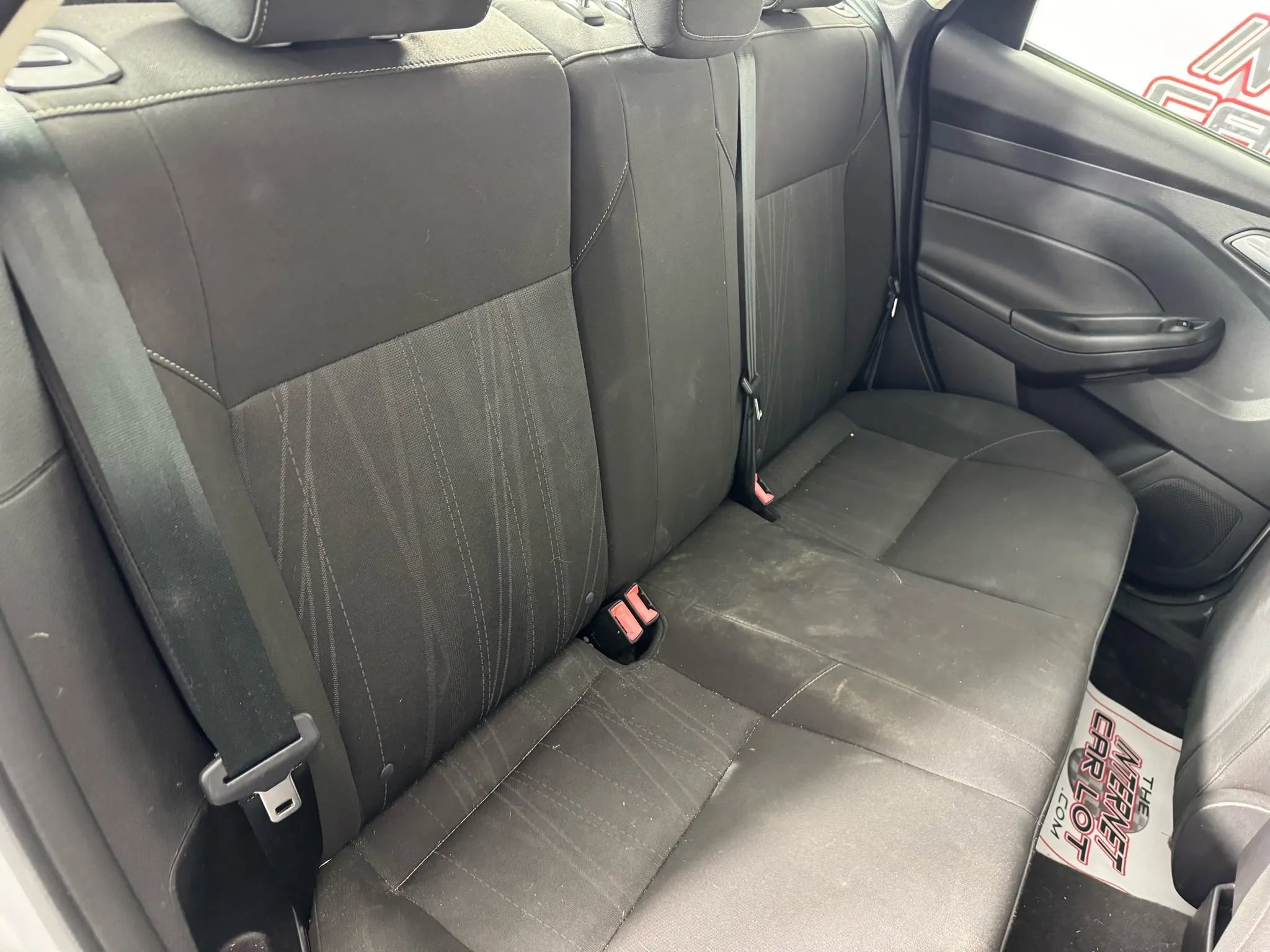 Used 2015 Ford Focus SE image 34