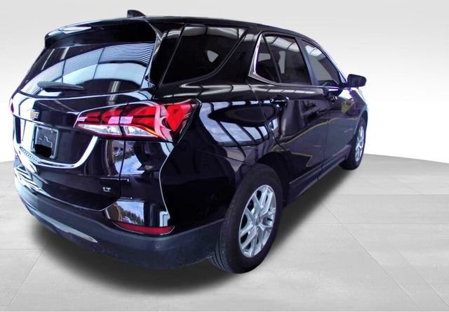 Used 2024 Chevrolet Equinox LT w/ LPO, Floor Liner Package FWD image 4